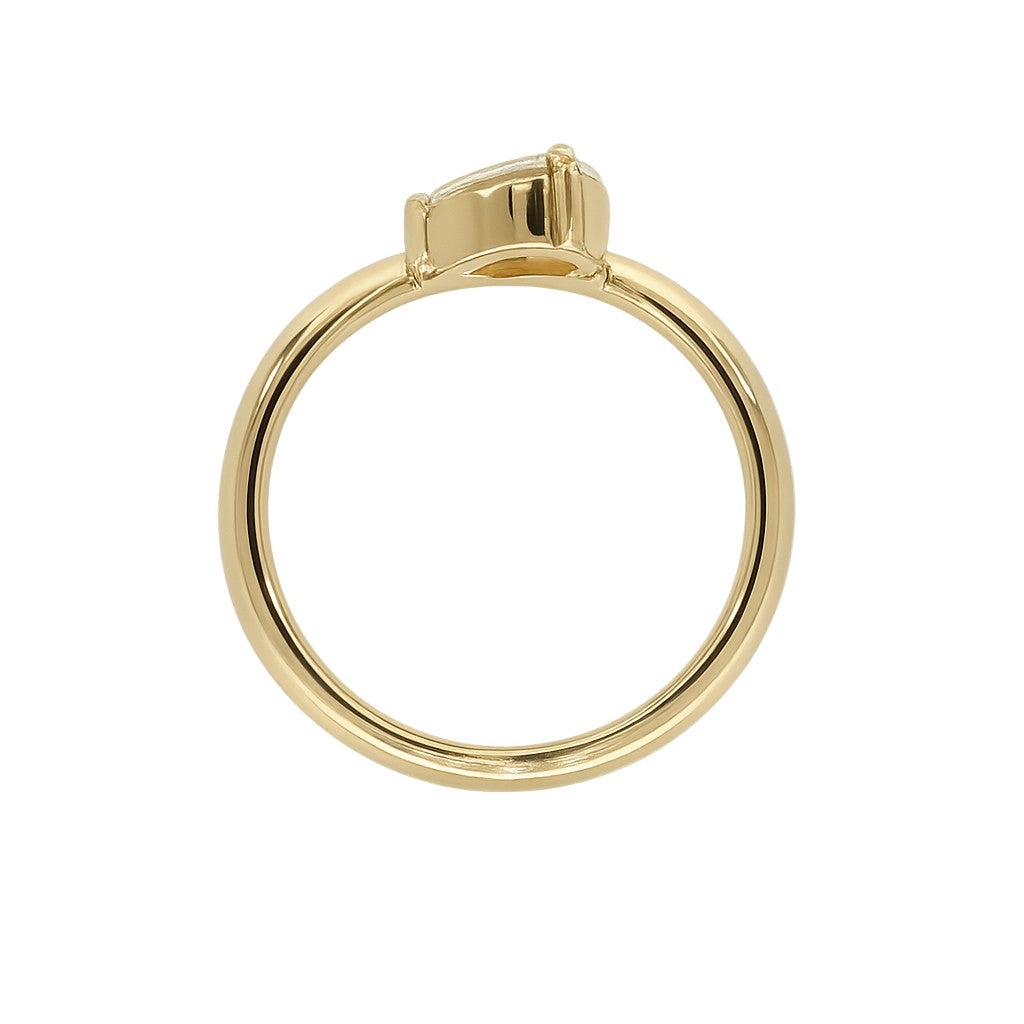 Modern Twist Pear Solitaire Gold Ring. Design No: 3151