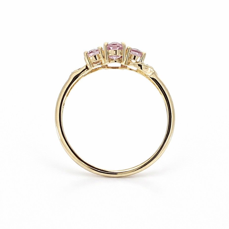 9ct Yellow Gold Diamond and Created Alexandrite Ring. Design No: M3129.