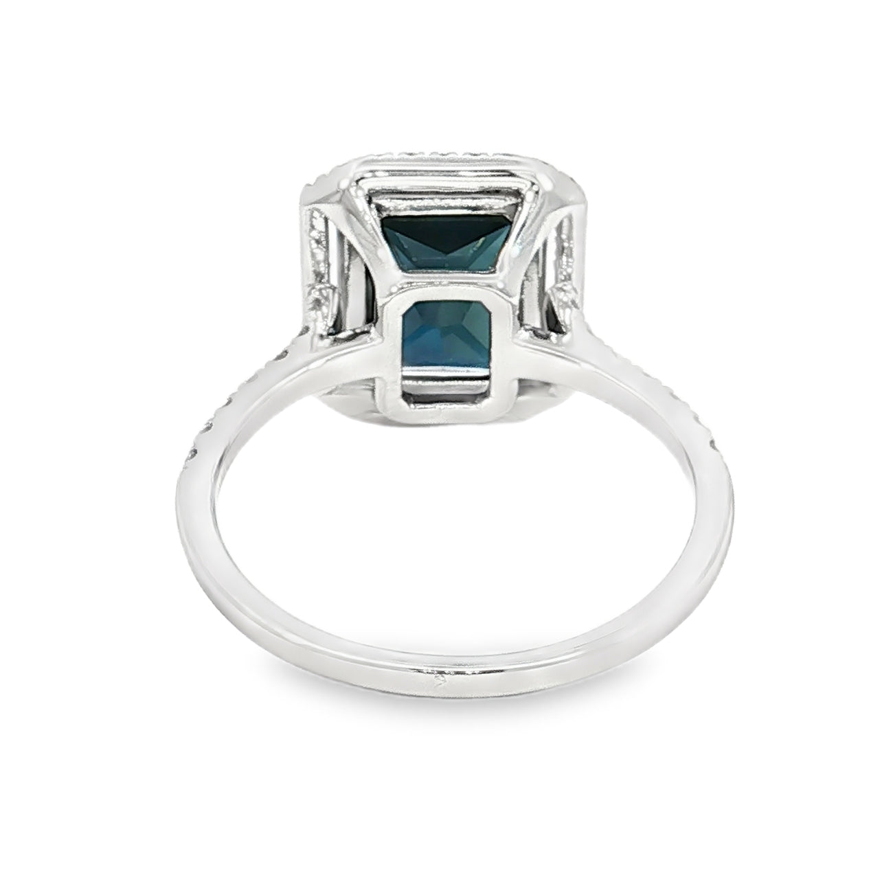18ct White gold Sapphire and Diamond Ring. Design No: SDRRASSWB002