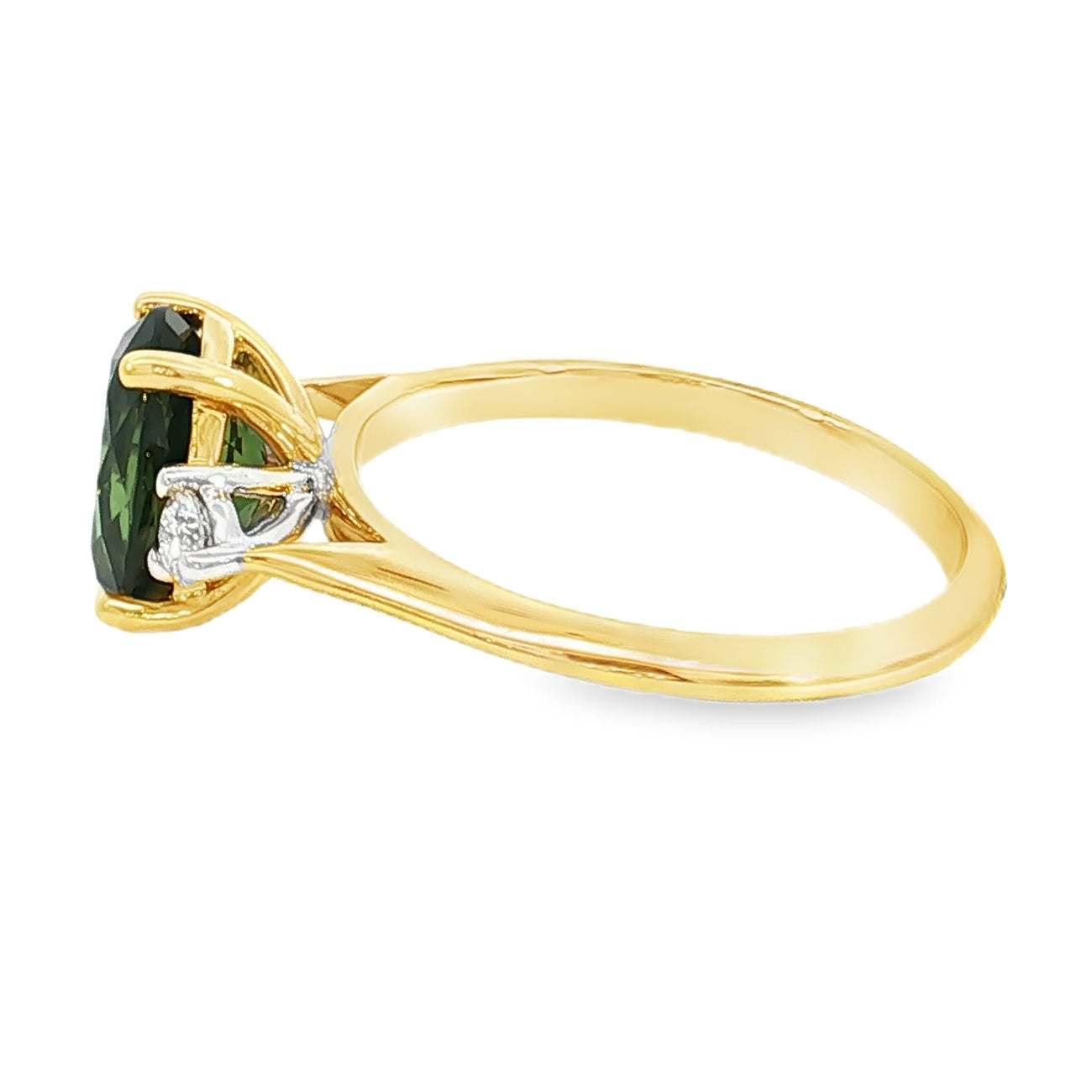 18ct Yellow Gold Sapphire and Diamond Ring. Design No: SDTOVNPYP002.
