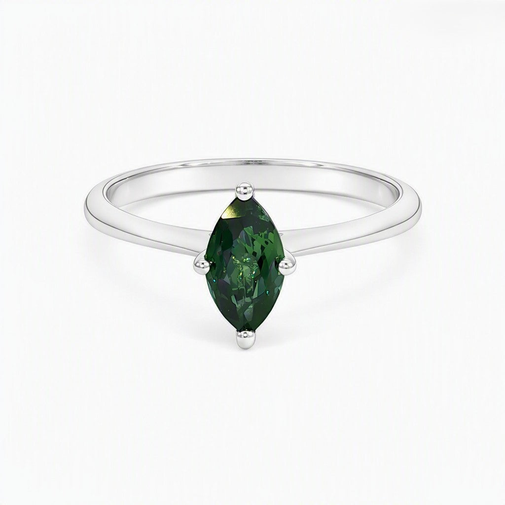 Sapphire Dreams – MAIRA Natural Sapphire Marquise Ring. Design: SDRMQNPWT001