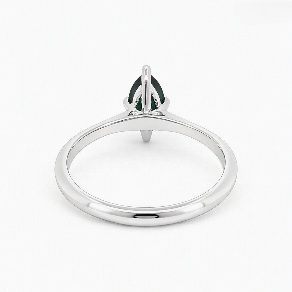 Sapphire Dreams – MAIRA Natural Sapphire Marquise Ring. Design: SDRMQNPWT001