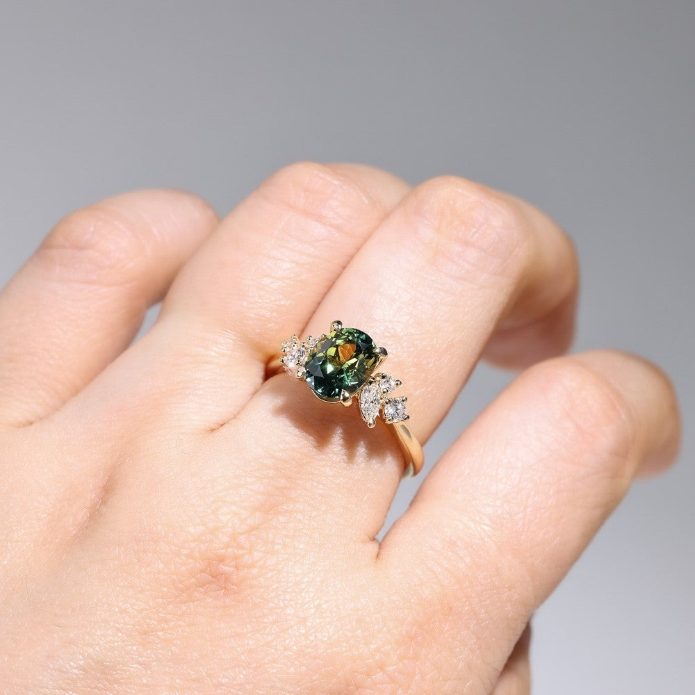 Sapphire Dreams – AURELIA Natural Sapphire Oval Ring. Design: SDROVNPYP043