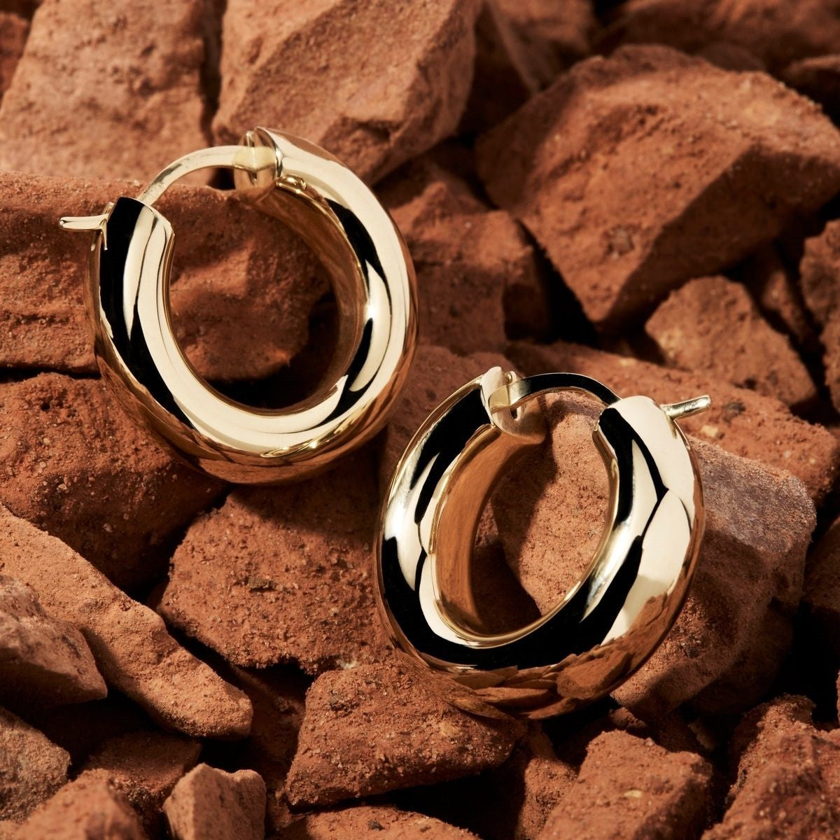 Najo Cocoon Hoop Earrings. Design No: E6937