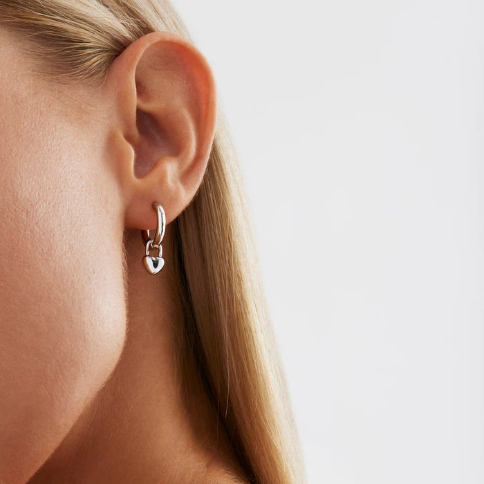 Najo Amore Silver Hoop Earrings. Design No: E7126