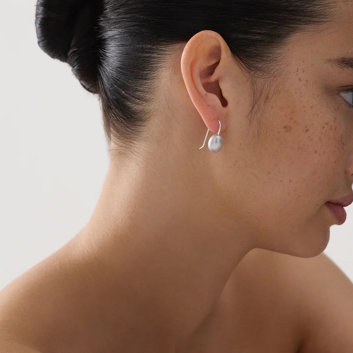 Najo Isla Grey Pearl Earring. Dewsign No: E7505