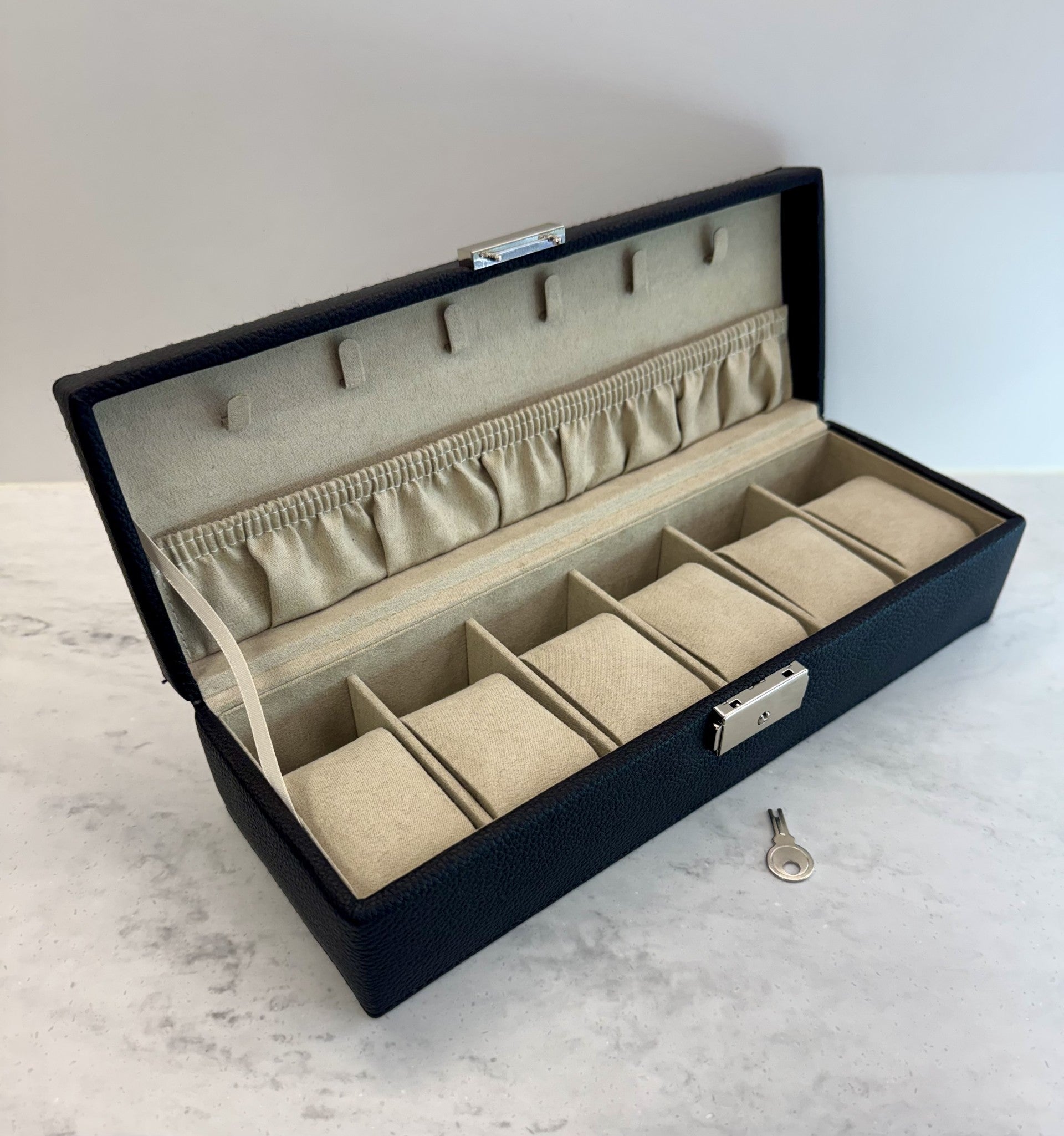 Watch Holder - With 6 Compartments. Design No: LJ45W