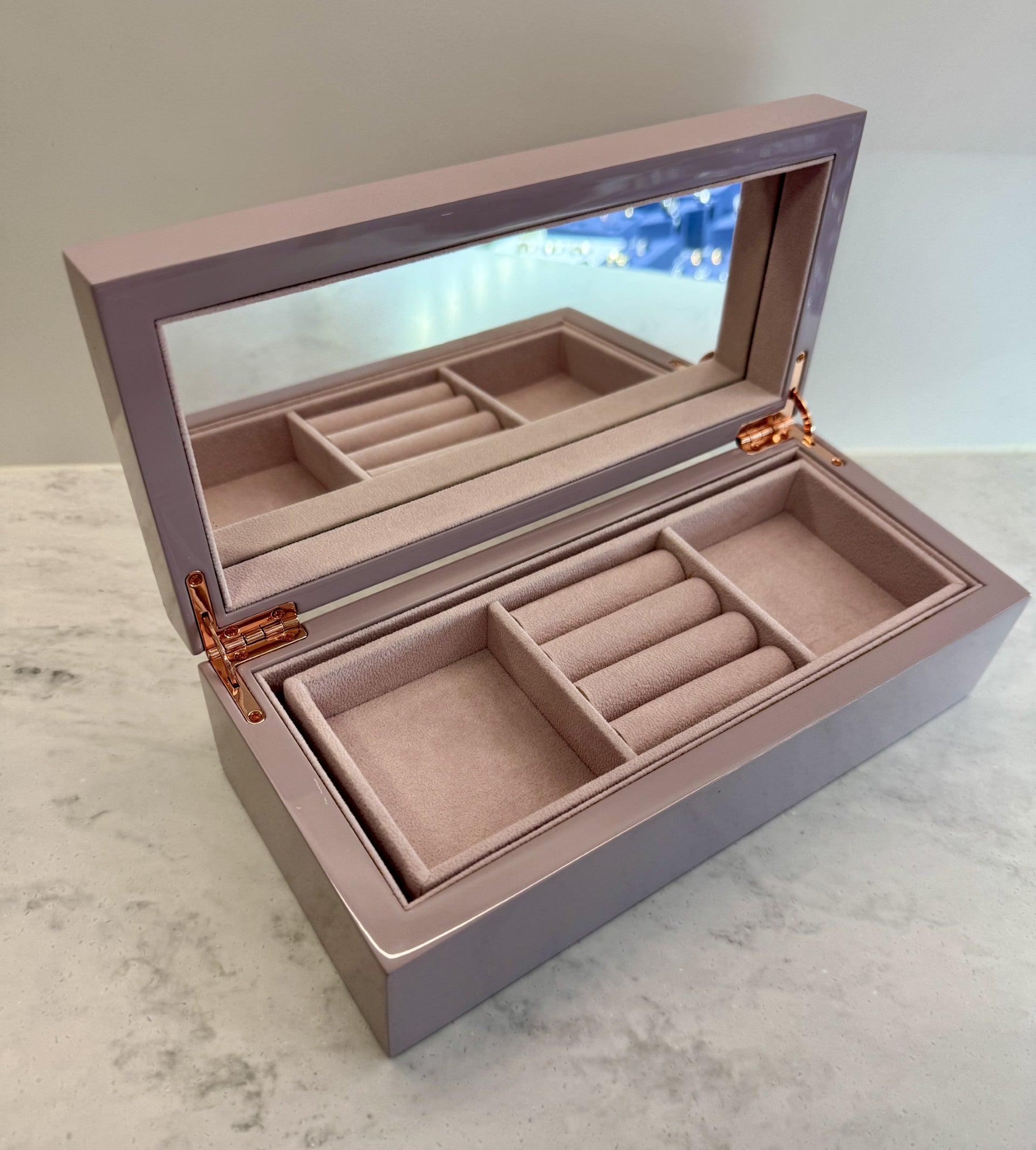 LILAC – Jewel Box - 260 × 118 × 80 mm. Design No: WJ34LILAC