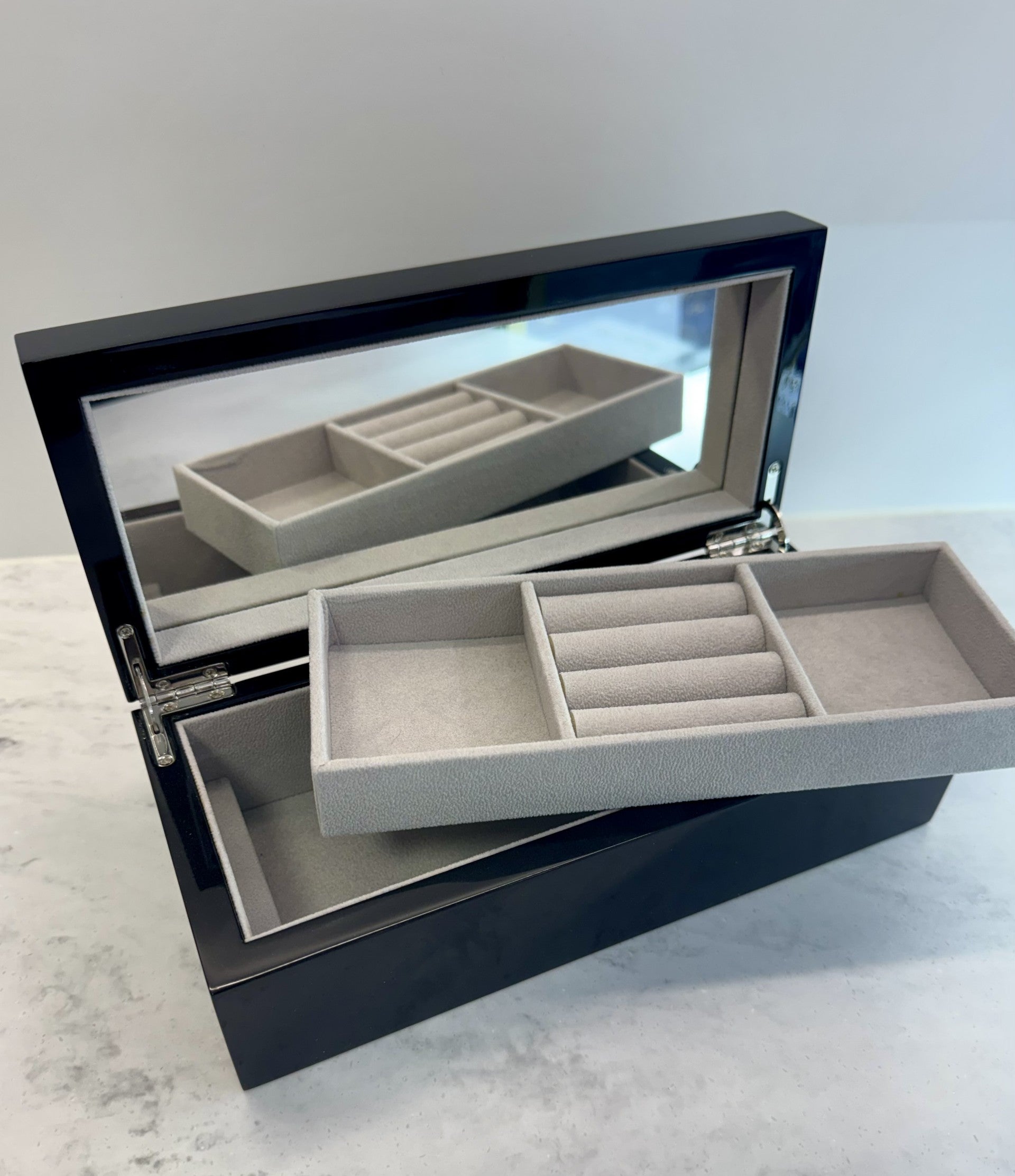 Jewel Box - Black (260 × 118 × 80 mm). Design No: WJ34BLACK