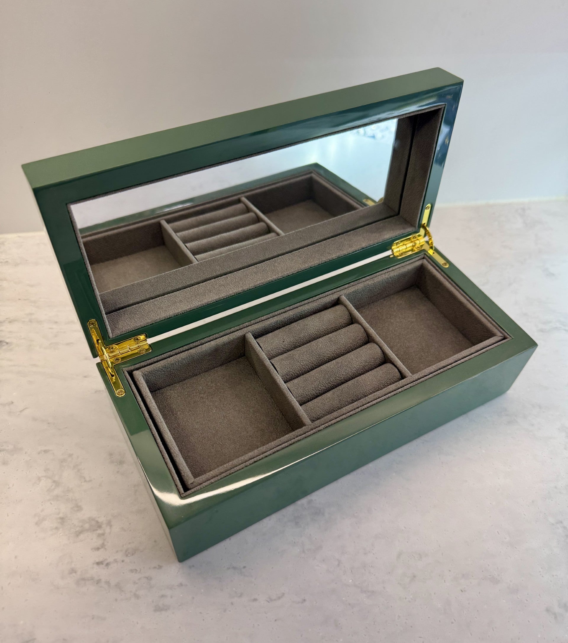 Jewel Box - Olive (260 × 118 × 80 mm). Design No: WJ34OLIVE